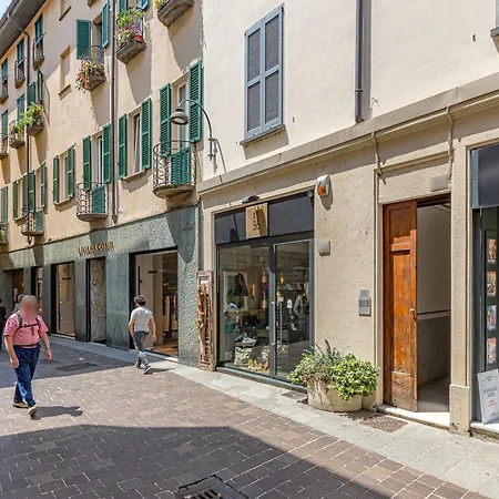 La Casa Di Chicca Como